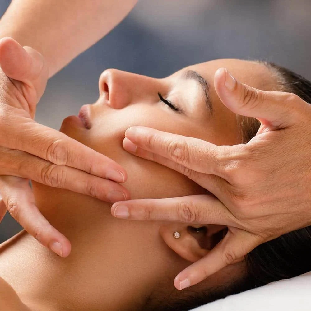 Pratique du massage Kobido